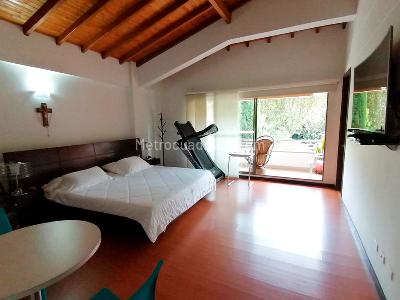 Casa de 3 alcobas en venta en Envigado, Envigado, 295 m² · foto 9 de 15