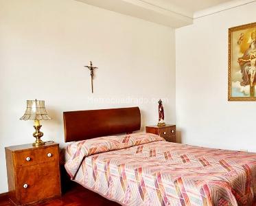 Apartamento de 4 alcobas en venta en El Poblado, Medellín, 203 m² · foto 12 de 15