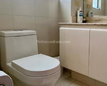 Apartamento de 4 alcobas en venta en El Poblado, Medellín, 203 m² · foto 15 de 15