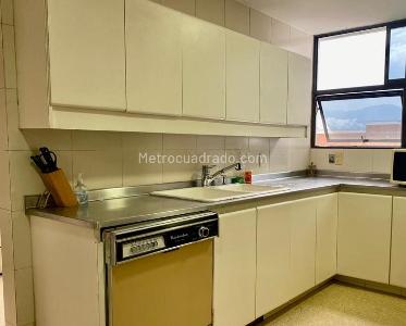 Apartamento de 4 alcobas en venta en El Poblado, Medellín, 203 m² · foto 6 de 15