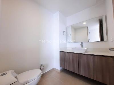 Apartamento de 3 alcobas en venta en El Poblado, Medellín, 134 m² · foto 16 de 19