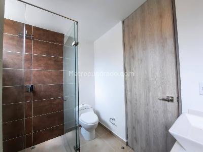Apartamento de 3 alcobas en venta en El Poblado, Medellín, 134 m² · foto 17 de 19