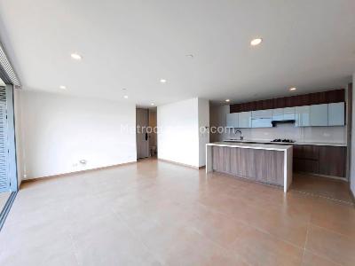 Apartamento de 3 alcobas en venta en El Poblado, Medellín, 134 m² · foto 4 de 19