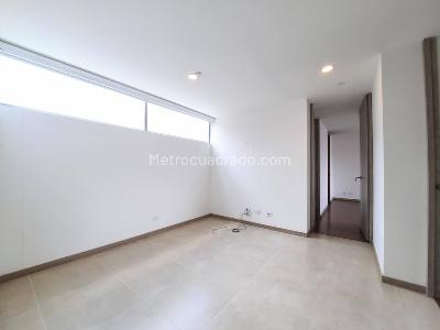 Apartamento de 3 alcobas en venta en El Poblado, Medellín, 134 m² · foto 9 de 19