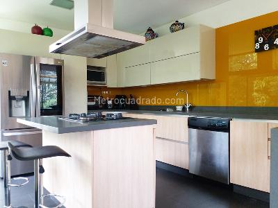Casa de 3 alcobas en venta en Envigado, Envigado, 370 m² · foto 6 de 19