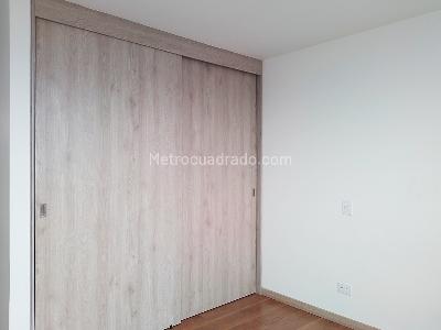 Apartamento de 3 alcobas en venta en El Poblado, Medellín, 137 m² · foto 10 de 18
