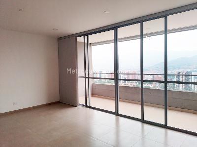 Apartamento de 3 alcobas en venta en El Poblado, Medellín, 137 m² · foto 2 de 18