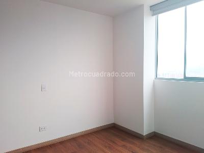 Apartamento de 3 alcobas en venta en El Poblado, Medellín, 137 m² · foto 9 de 18