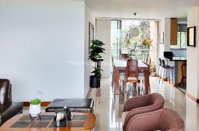 Apartamento de 3 alcobas en venta en El Poblado, Medellín, 172 m² · foto 6 de 15