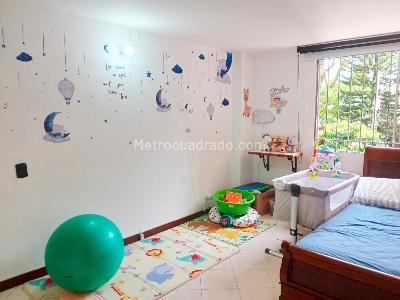 Apartamento de 3 alcobas en venta en El Poblado, Medellín, 142 m² · foto 12 de 17