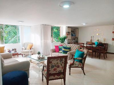 Apartamento de 3 alcobas en venta en El Poblado, Medellín, 142 m² · foto 2 de 17