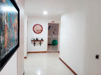 Apartamento de 3 alcobas en venta en El Poblado, Medellín, 142 m² · foto 7 de 17