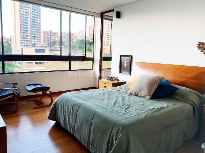 Apartamento de 3 alcobas en venta en San Lucas, Medellín, 217 m² · foto 7 de 15