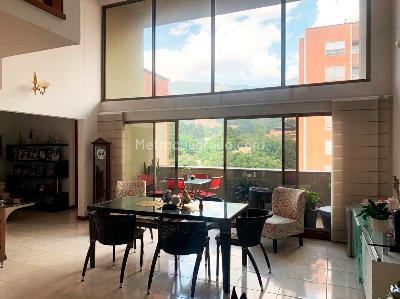 Apartamento de 4 alcobas en venta en Envigado, Envigado, 219 m² · foto 2 de 18