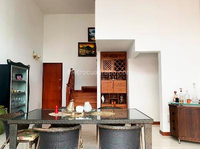 Apartamento de 4 alcobas en venta en Envigado, Envigado, 219 m² · foto 4 de 18
