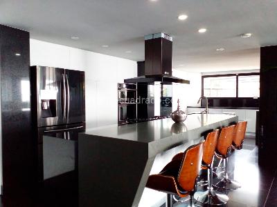 Casa de 4 alcobas en venta en Envigado, Envigado, 560 m² · foto 3 de 20