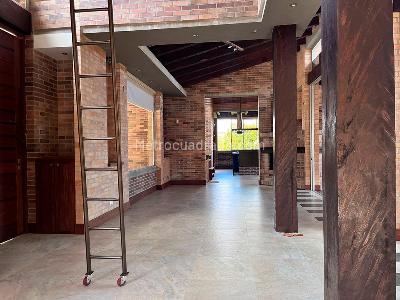 Casa de 4 alcobas en venta en Envigado, Envigado, 750 m² · foto 2 de 20