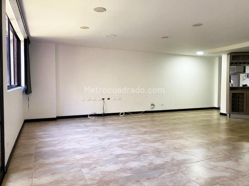 4BR Apartment with Amenities in El Poblado - 2