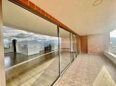 Apartamento de 3 alcobas en venta en El Poblado, Medellín, 217 m² · foto 20 de 20