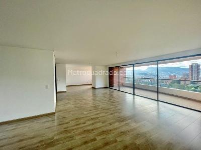 Apartamento de 3 alcobas en venta en El Poblado, Medellín, 217 m² · foto 8 de 20