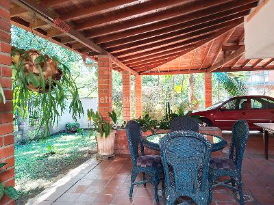 Casa de 4 alcobas en venta en El Poblado, Medellín, 350 m² · foto 16 de 17