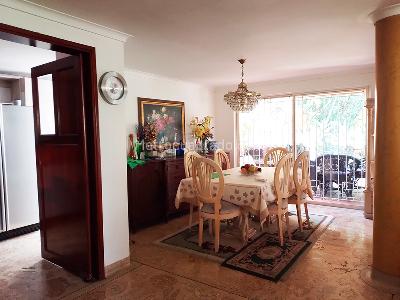 Casa de 4 alcobas en venta en El Poblado, Medellín, 350 m² · foto 3 de 17