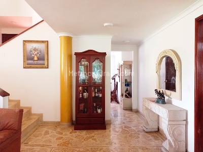 Casa de 4 alcobas en venta en El Poblado, Medellín, 350 m² · foto 8 de 17