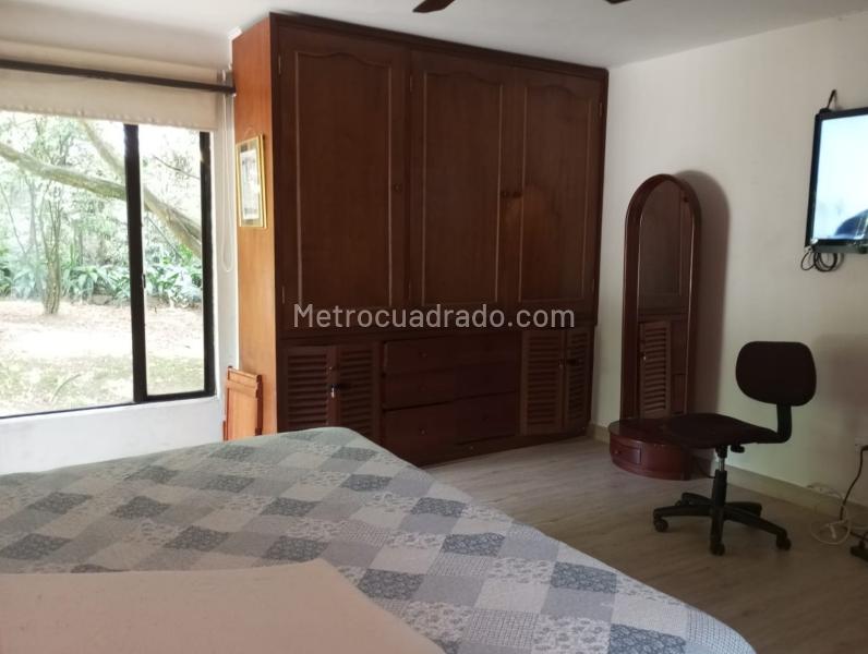 Furnished 3BR Apartment with 3 Baths in El Poblado - 8