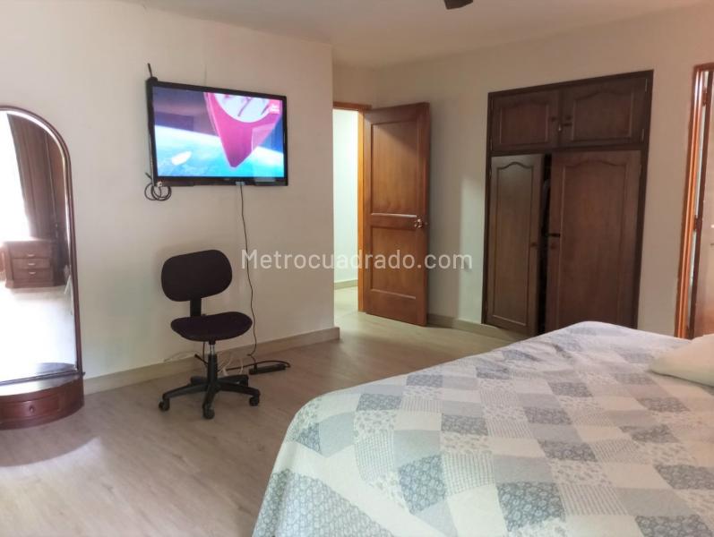 Furnished 3BR Apartment with 3 Baths in El Poblado - 9