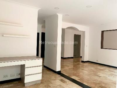 Casa de 4 alcobas en venta en Envigado, Envigado, 250 m² · foto 4 de 20
