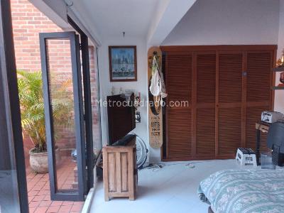 Casa de 4 alcobas en venta en El Poblado, Medellín, 215 m² · foto 16 de 20