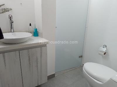 Casa de 4 alcobas en venta en El Poblado, Medellín, 215 m² · foto 17 de 20
