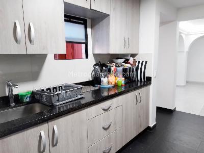 Casa de 4 alcobas en venta en El Poblado, Medellín, 215 m² · foto 5 de 20
