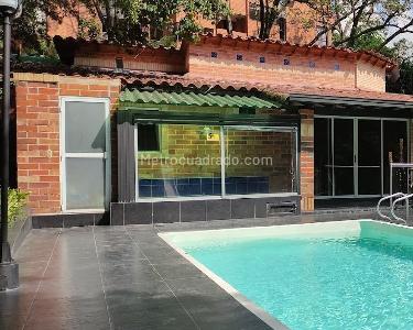 Casa de 2 alcobas en venta en El Poblado, Medellín, 360 m² · foto 10 de 14