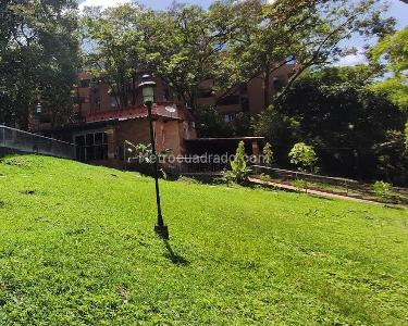 Casa de 2 alcobas en venta en El Poblado, Medellín, 360 m² · foto 14 de 14