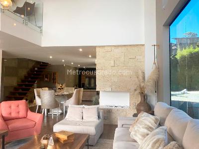 Casa de 5 alcobas en venta en Envigado, Envigado, 400 m² · foto 6 de 17