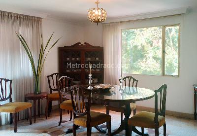 Apartamento de 3 alcobas en venta en El Tesoro, Medellín, 147 m² · foto 2 de 17