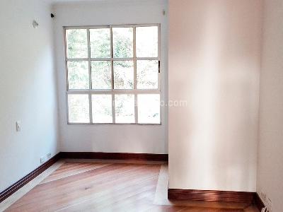 Casa de 4 alcobas en arriendo en El Poblado, Medellín, 450 m² · foto 11 de 17
