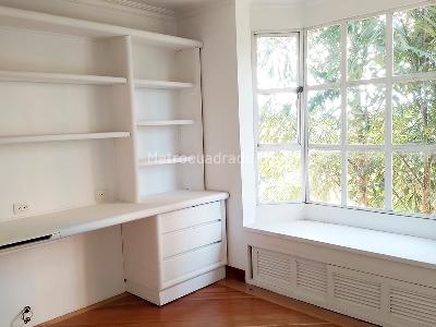 Casa de 4 alcobas en arriendo en El Poblado, Medellín, 450 m² · foto 5 de 17