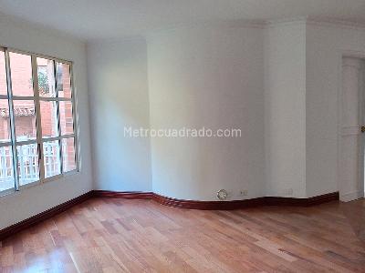 Casa de 4 alcobas en arriendo en El Poblado, Medellín, 450 m² · foto 8 de 17