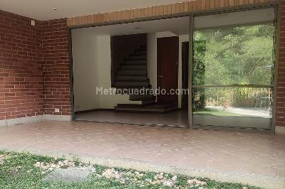 Casa en arriendo en El Poblado, Medellín · foto 14 de 15