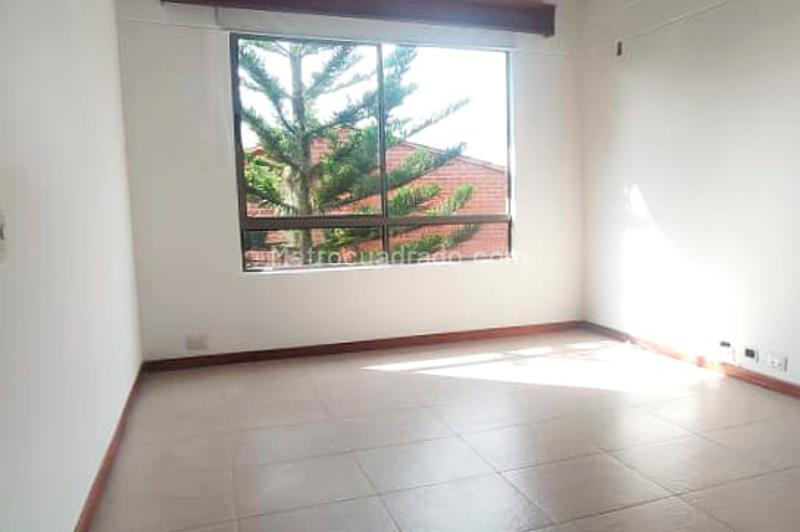 Casa de 4 Alcobas en El Poblado con Jardín - 6