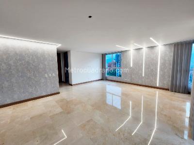 Apartamento de 3 alcobas en venta en Castropol, Medellín, 126 m² · foto 2 de 14