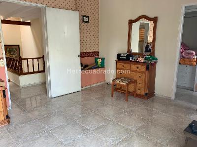 Casa de 5 alcobas en venta en El Poblado, Medellín, 307 m² · foto 11 de 18