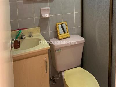 Casa de 5 alcobas en venta en El Poblado, Medellín, 307 m² · foto 17 de 18