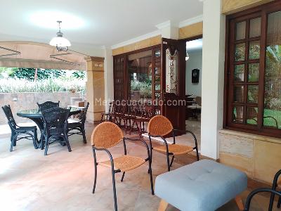 Casa de 5 alcobas en venta en El Poblado, Medellín, 650 m² · foto 16 de 19