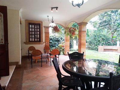 Casa de 5 alcobas en venta en El Poblado, Medellín, 650 m² · foto 17 de 19