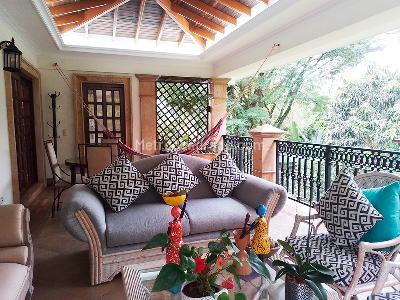 Casa de 5 alcobas en venta en El Poblado, Medellín, 650 m² · foto 15 de 19