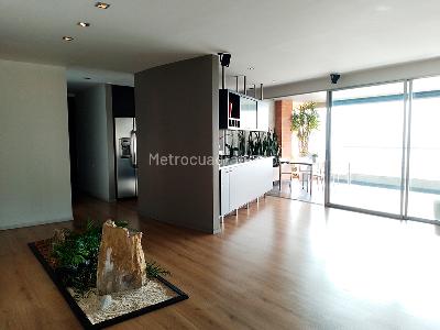 Apartamento de 2 alcobas en venta en El Poblado, Medellín, 180 m² · foto 2 de 20