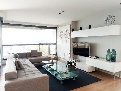 Apartamento de 2 alcobas en venta en El Poblado, Medellín, 180 m² · foto 3 de 20